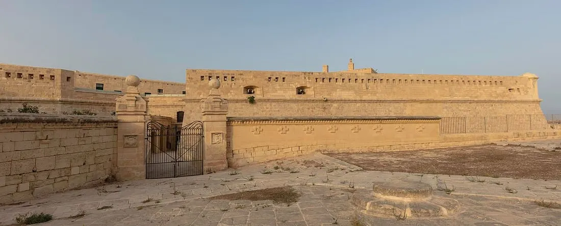 Fort St Elmo and its coastal fortifications at the tip of the peninsula.