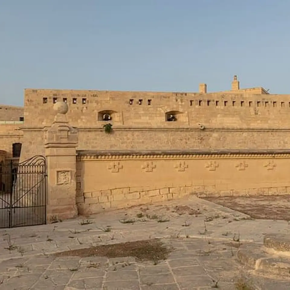 Fort St Elmo and its coastal fortifications at the tip of the peninsula.