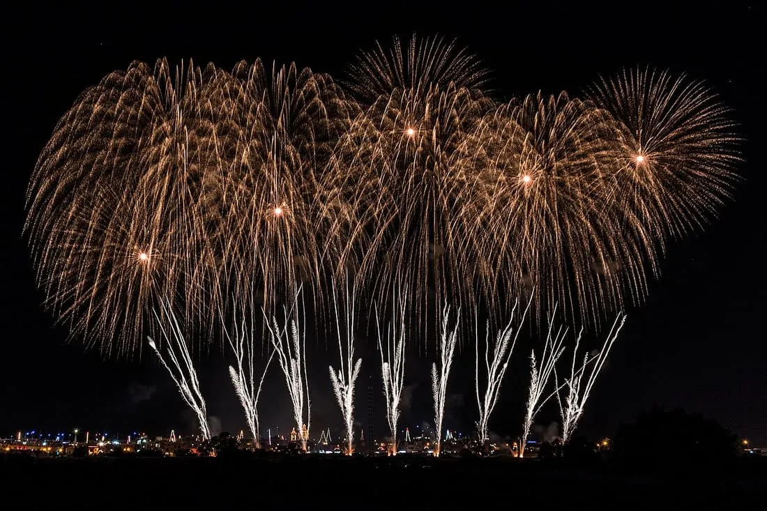 Santa Marija fireworks with Mqabba’s parish church in the background.